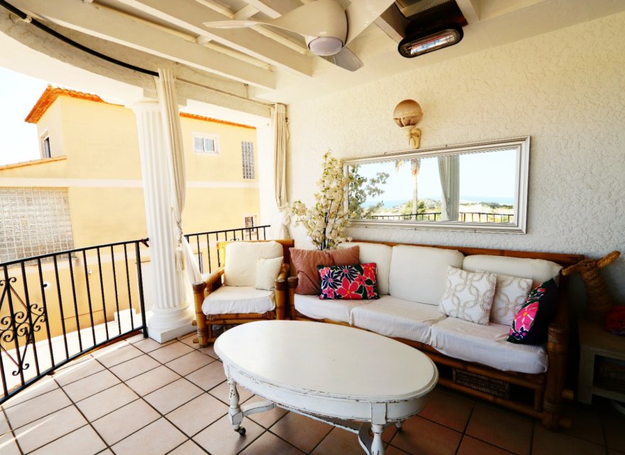 Resale - Villa - La Nucía - Costa Blanca