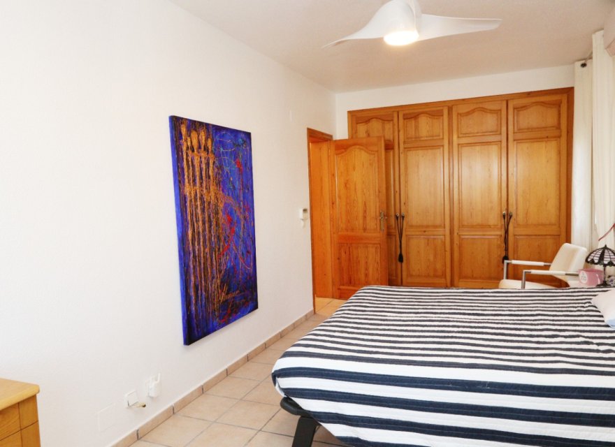 Resale - Villa - La Nucía - Costa Blanca