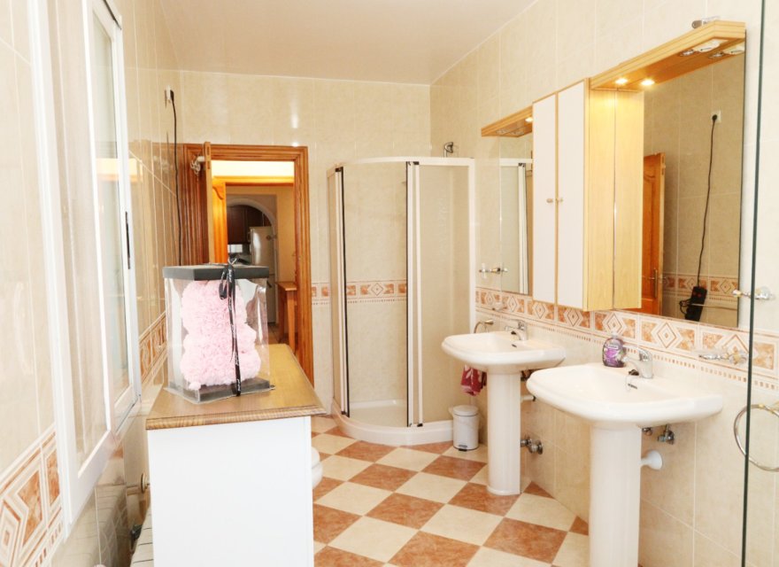 Resale - Villa - La Nucía - Costa Blanca