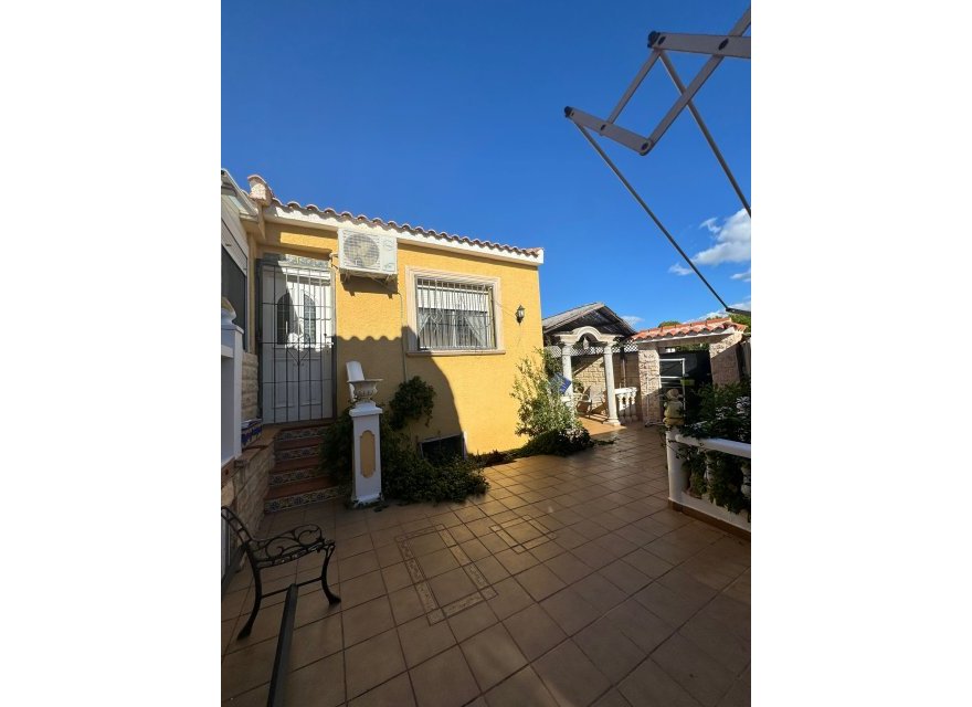 Resale - Villa - La Nucía - Costa Blanca