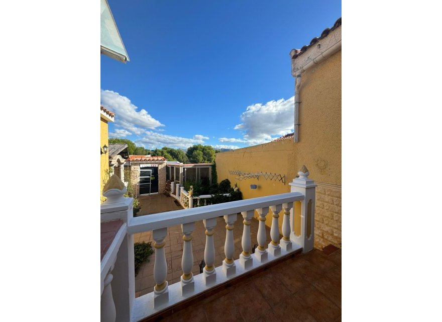 Resale - Villa - La Nucía - Costa Blanca