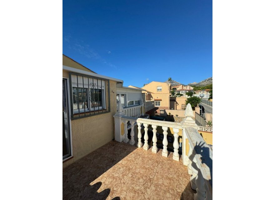 Resale - Villa - La Nucía - Costa Blanca