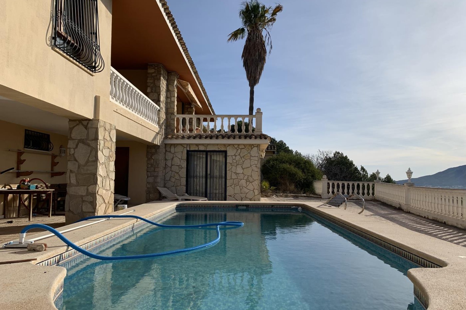 Resale - Villa - La Nucía - Costa Blanca