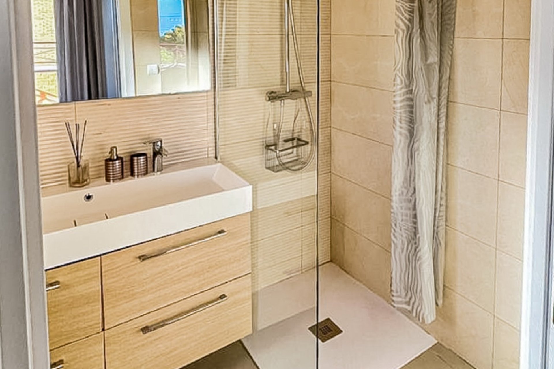 Resale - Villa - La Nucía - Monte Bello