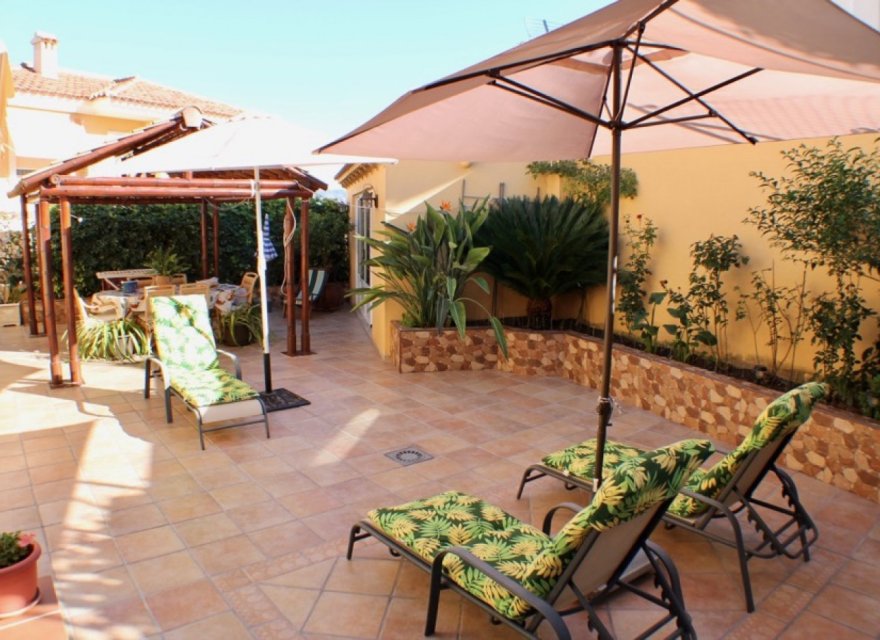 Resale - Villa - La Nucía - Urbanisations