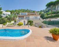 Resale - Villa - Lloret de Mar