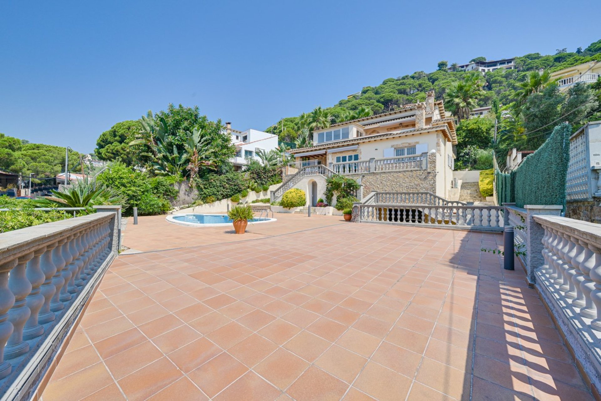 Resale - Villa - Lloret de Mar