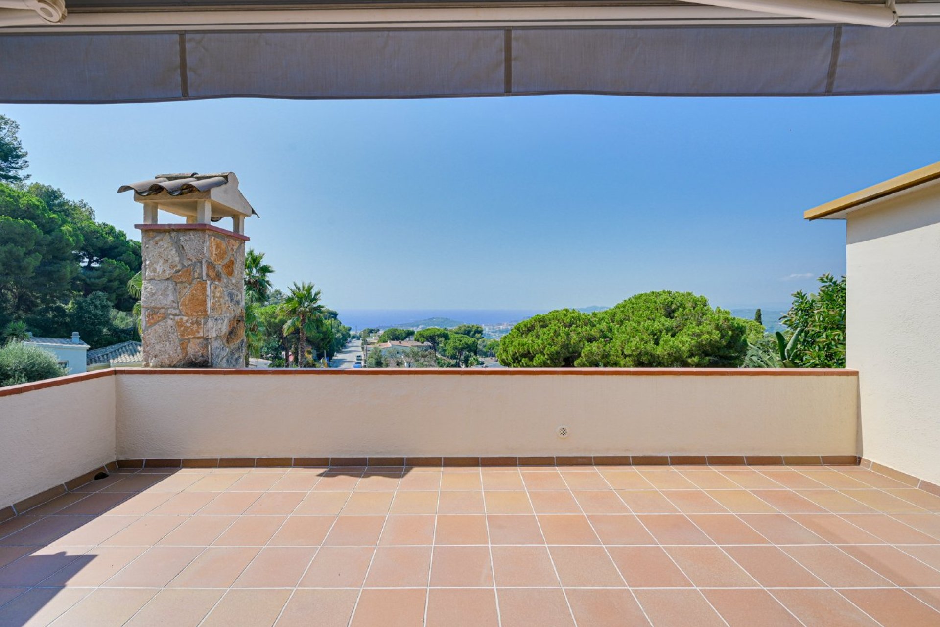 Resale - Villa - Lloret de Mar