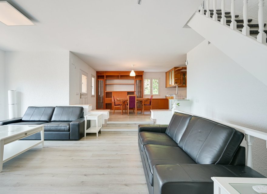 Resale - Villa - Lloret de Mar