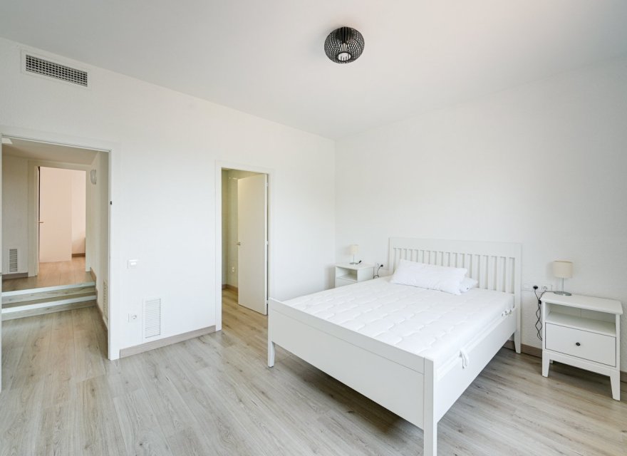 Resale - Villa - Lloret de Mar