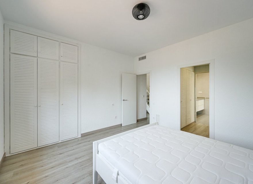 Resale - Villa - Lloret de Mar