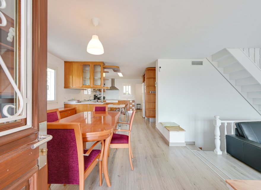 Resale - Villa - Lloret de Mar