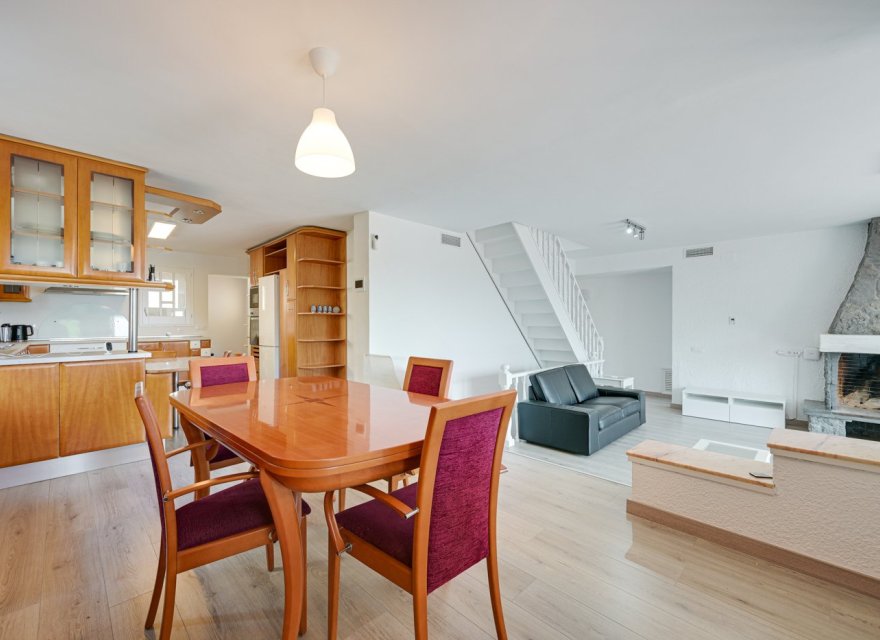 Resale - Villa - Lloret de Mar