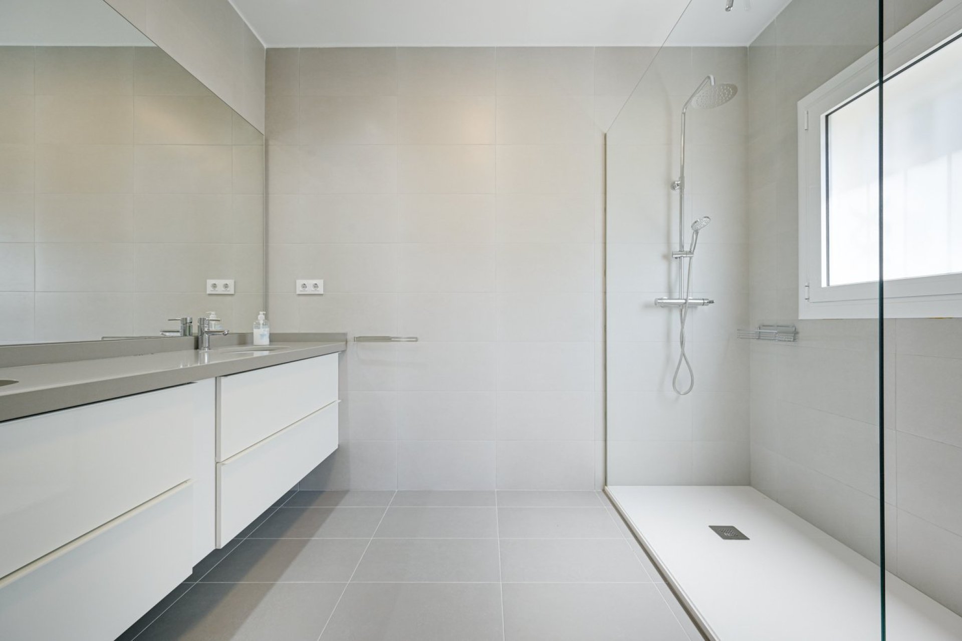 Resale - Villa - Lloret de Mar