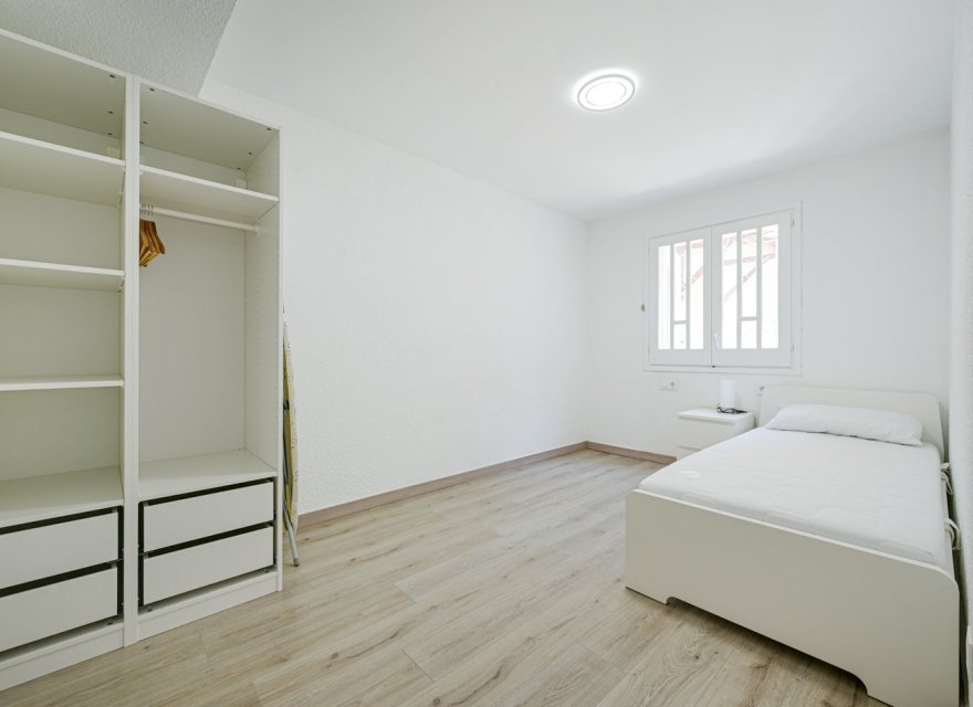 Resale - Villa - Lloret de Mar