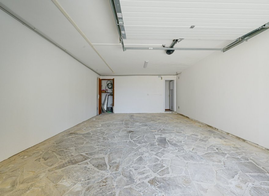 Resale - Villa - Lloret de Mar