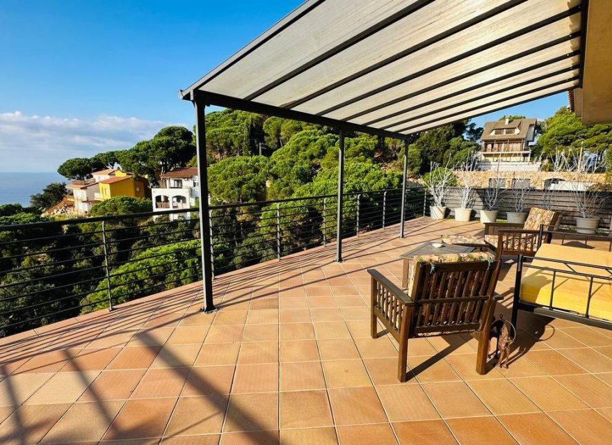 Resale - Villa - Lloret de Mar