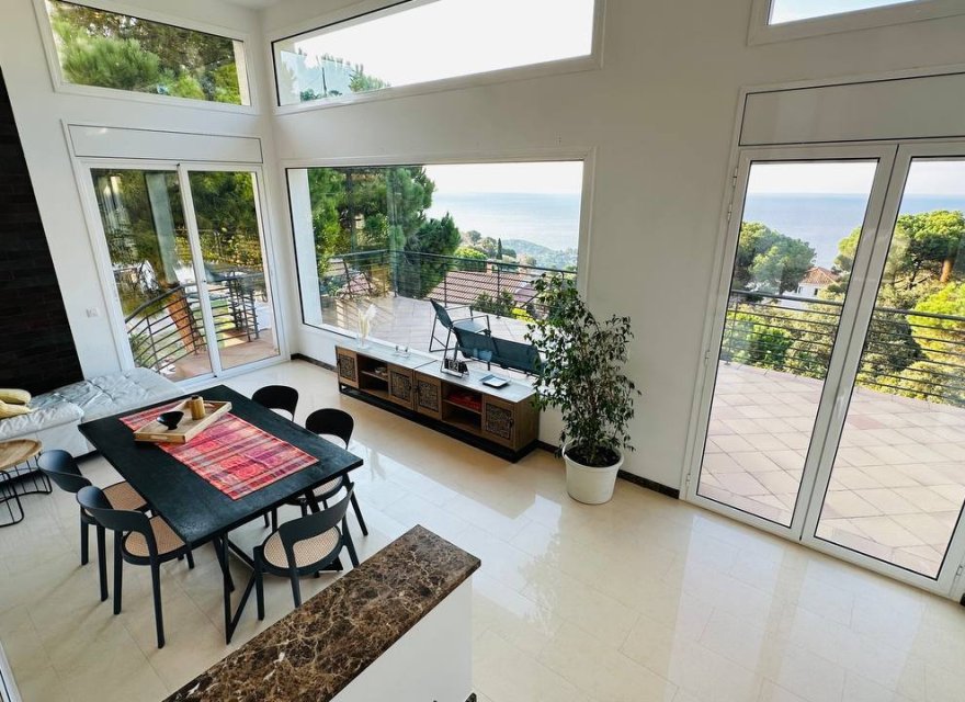Resale - Villa - Lloret de Mar