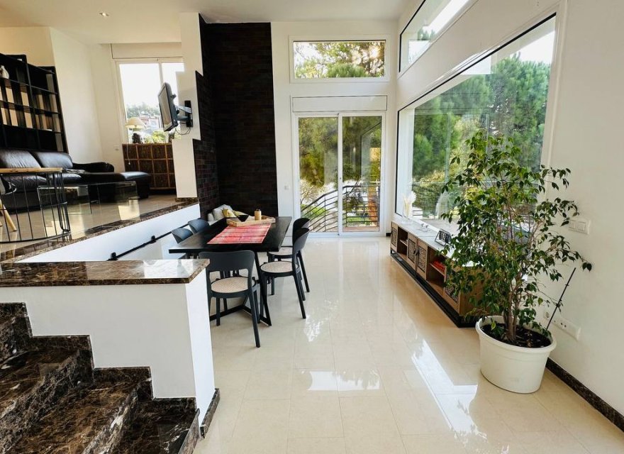 Resale - Villa - Lloret de Mar