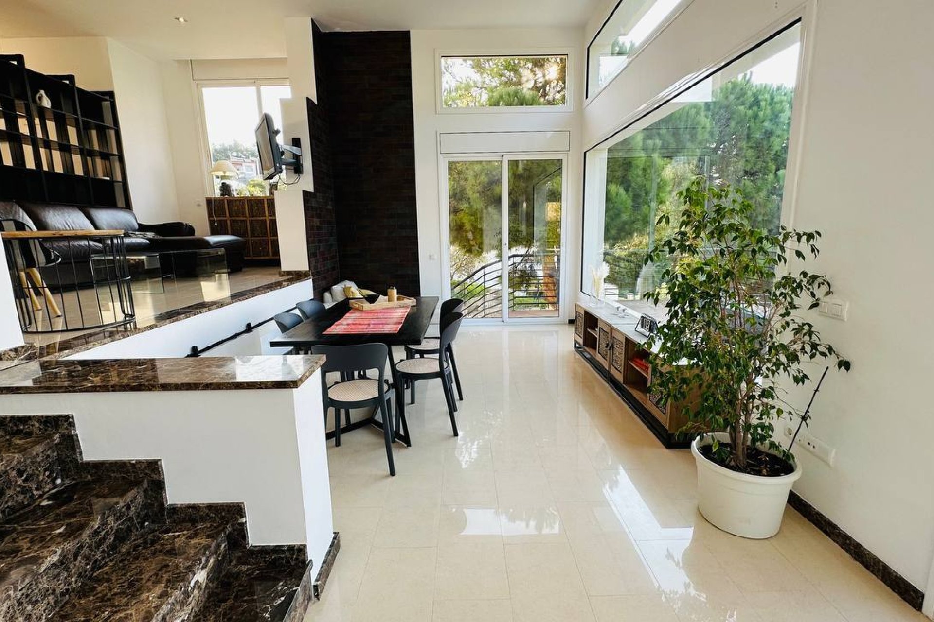 Resale - Villa - Lloret de Mar