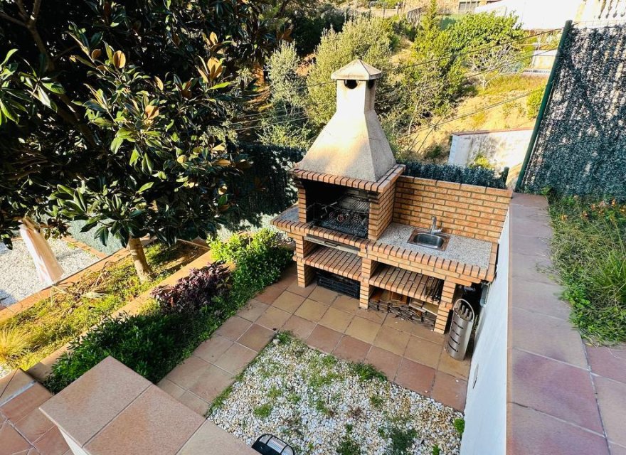 Resale - Villa - Lloret de Mar