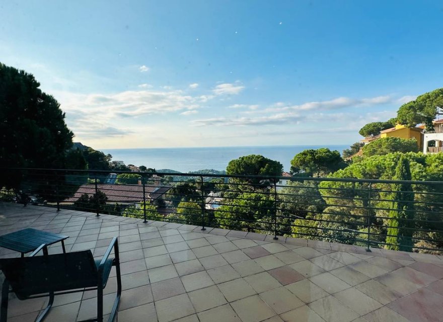 Resale - Villa - Lloret de Mar