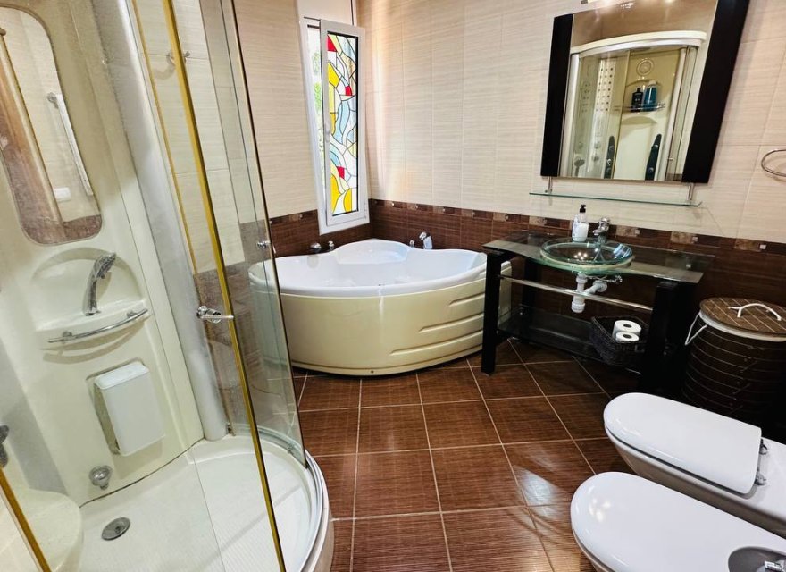 Resale - Villa - Lloret de Mar