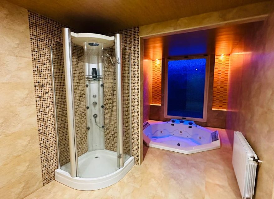 Resale - Villa - Lloret de Mar