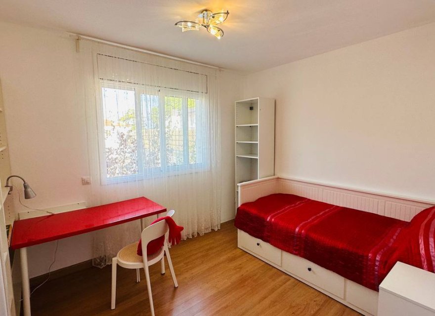 Resale - Villa - Lloret de Mar