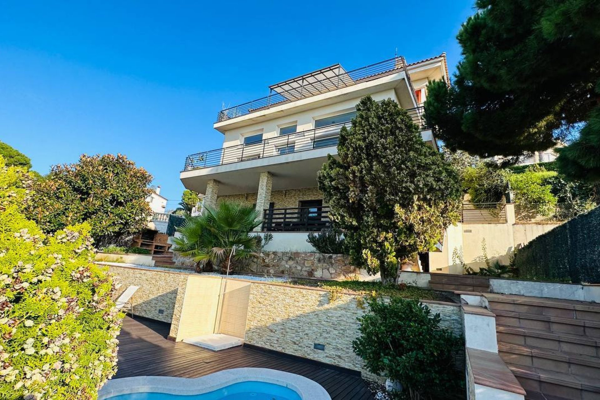 Resale - Villa - Lloret de Mar