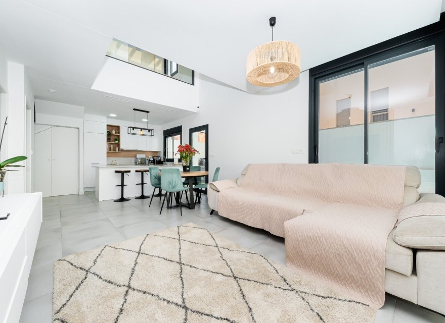 Resale - Villa - Los Montesinos