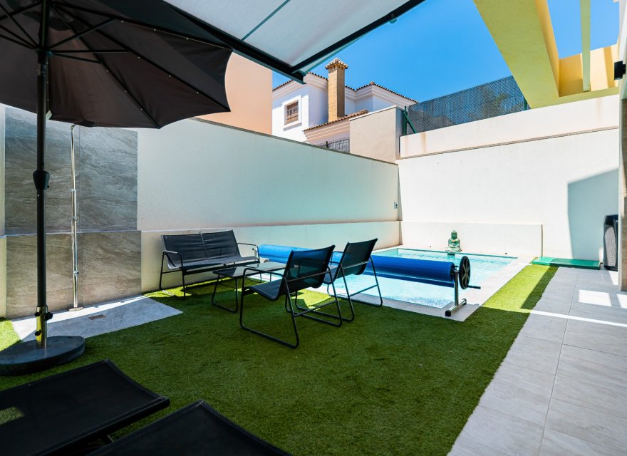 Resale - Villa - Los Montesinos