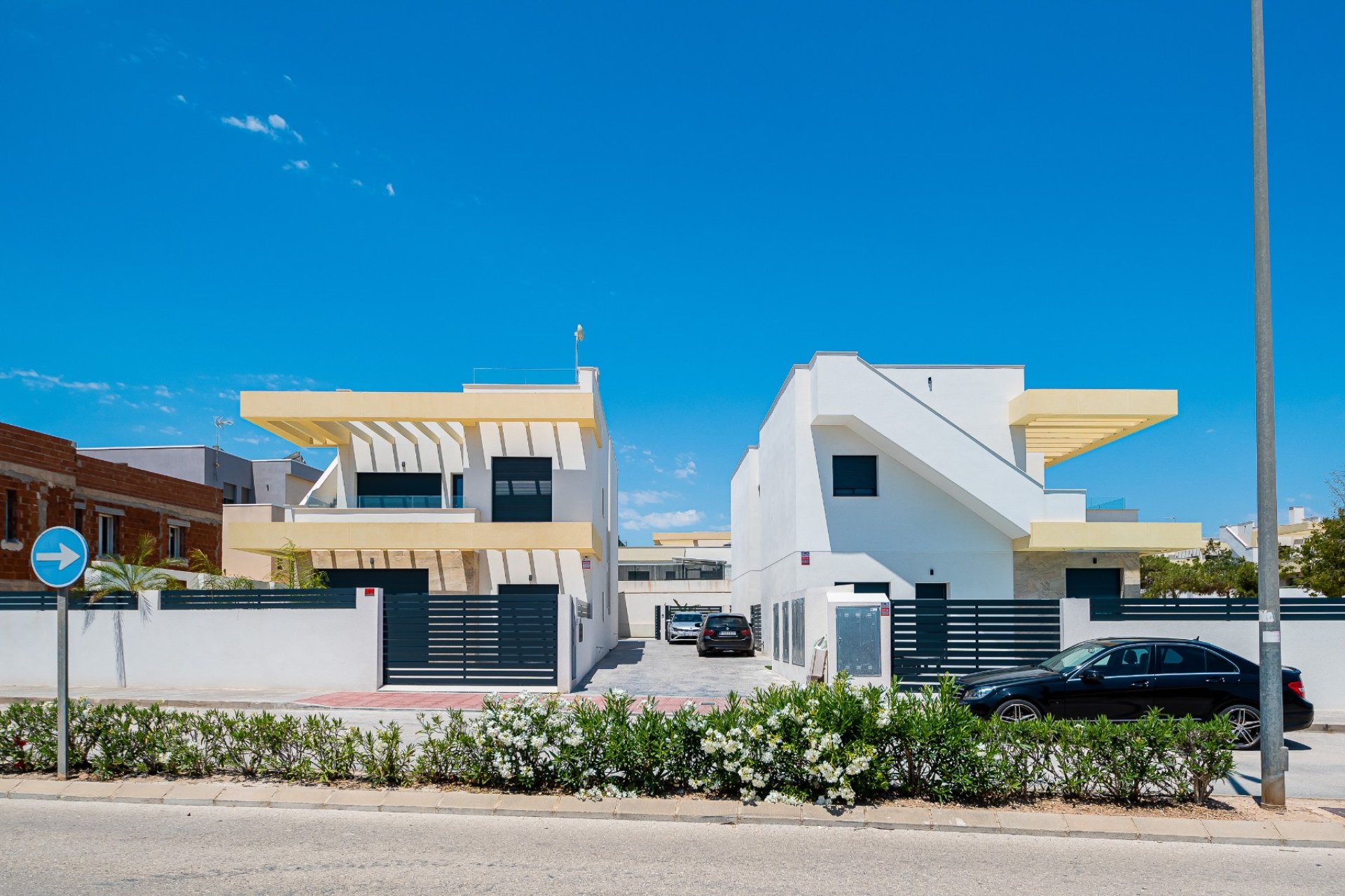 Resale - Villa - Los Montesinos