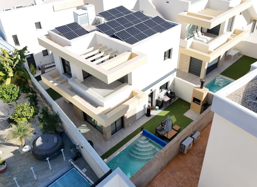 Resale - Villa - Los Montesinos