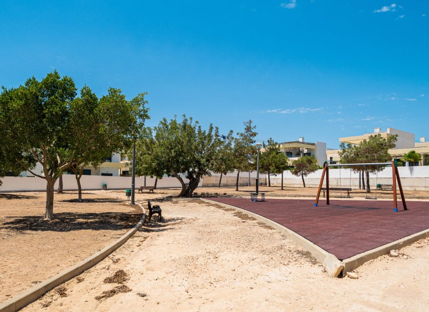 Resale - Villa - Los Montesinos