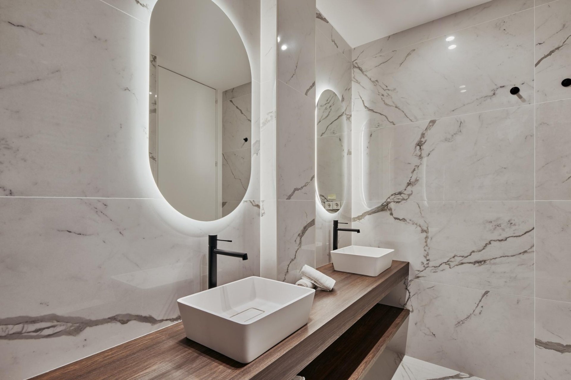 Resale - Villa - Madrid