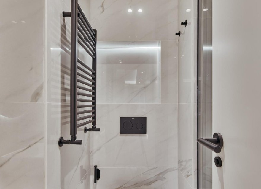 Resale - Villa - Madrid