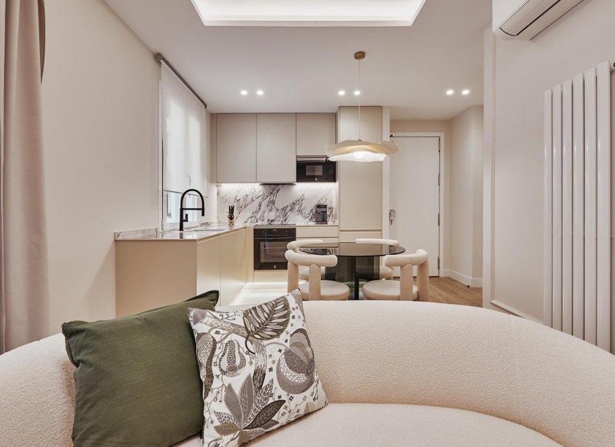 Resale - Villa - Madrid