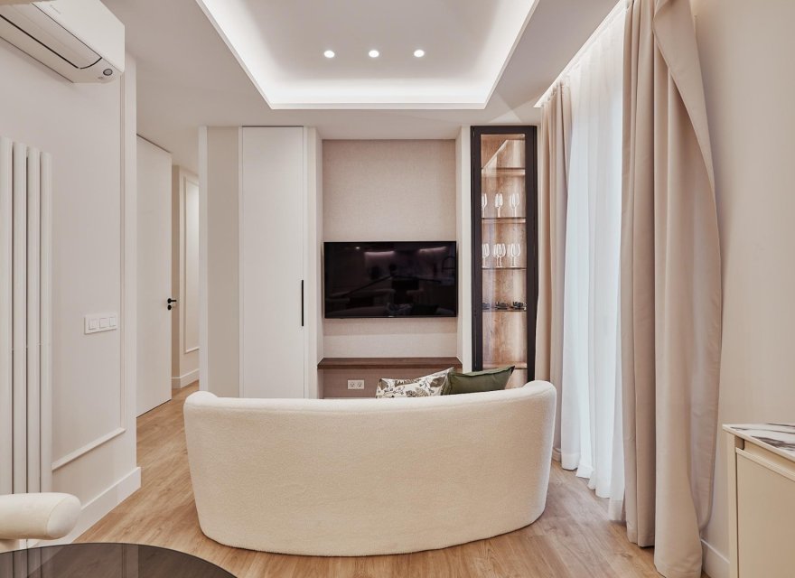 Resale - Villa - Madrid