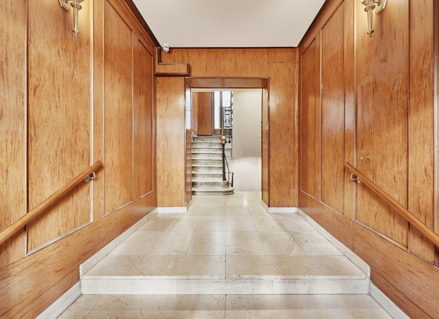 Resale - Villa - Madrid