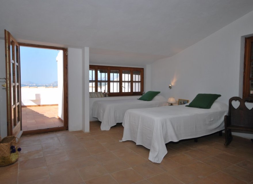 Resale - Villa - Moraira - Benimeit