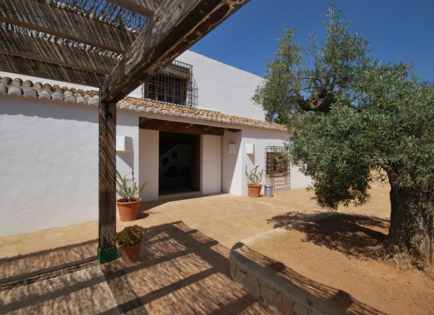 Resale - Villa - Moraira - Benimeit