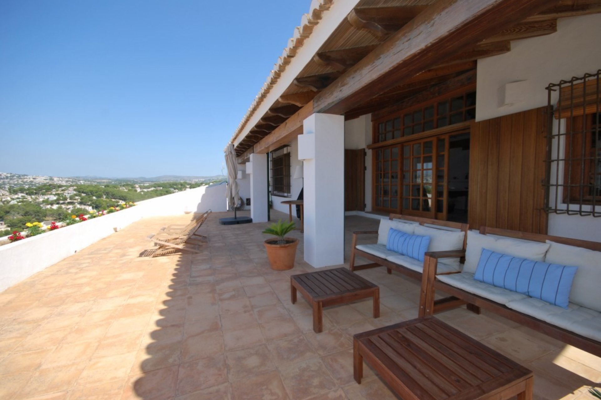 Resale - Villa - Moraira - Benimeit