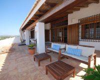 Resale - Villa - Moraira - Benimeit