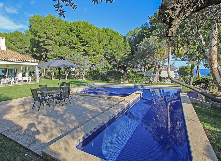 Resale - Villa - Moraira - Playetes