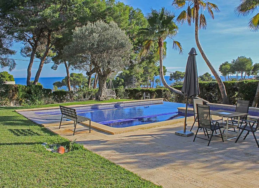 Resale - Villa - Moraira - Playetes