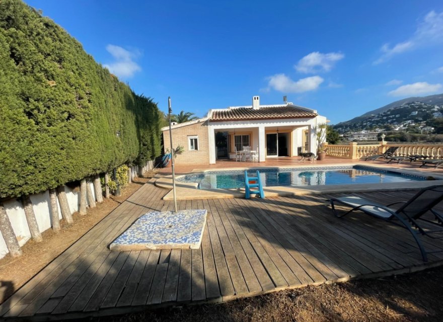 Resale - Villa - Moraira