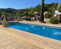 Resale - Villa - Moraira