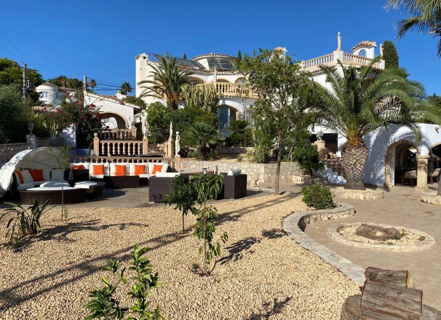 Resale - Villa - Moraira