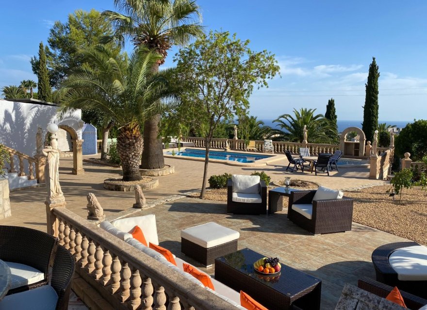 Resale - Villa - Moraira